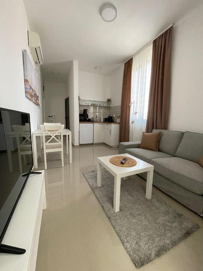 Morpheus Apartmani Sremska Mitrovica Exteriör bild