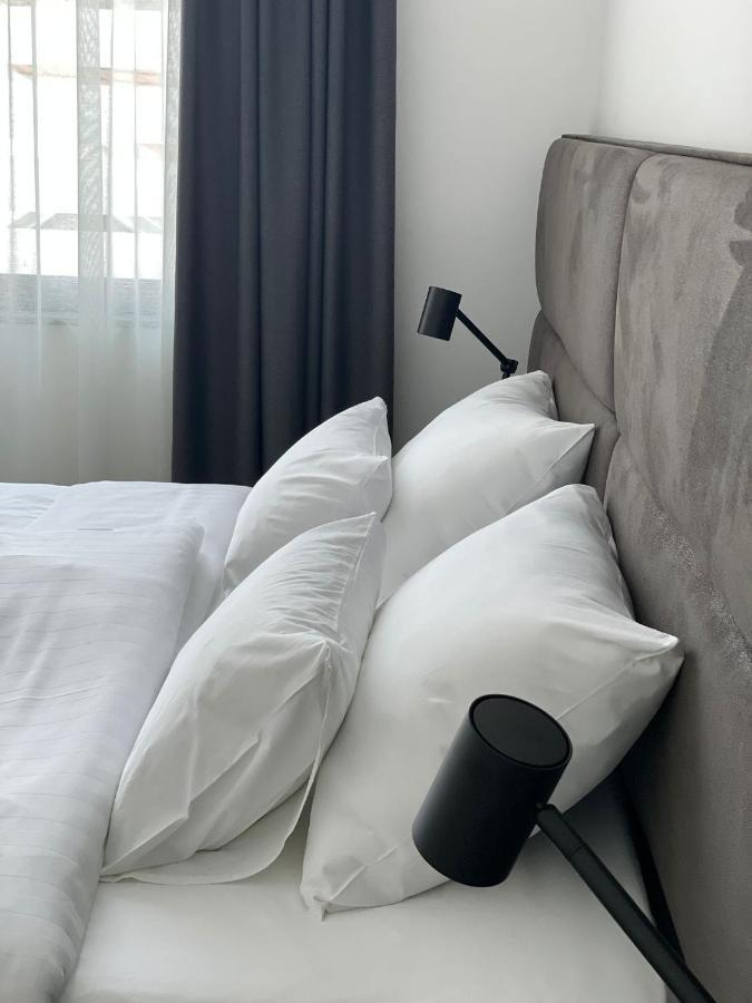 Morpheus Apartmani Sremska Mitrovica Exteriör bild