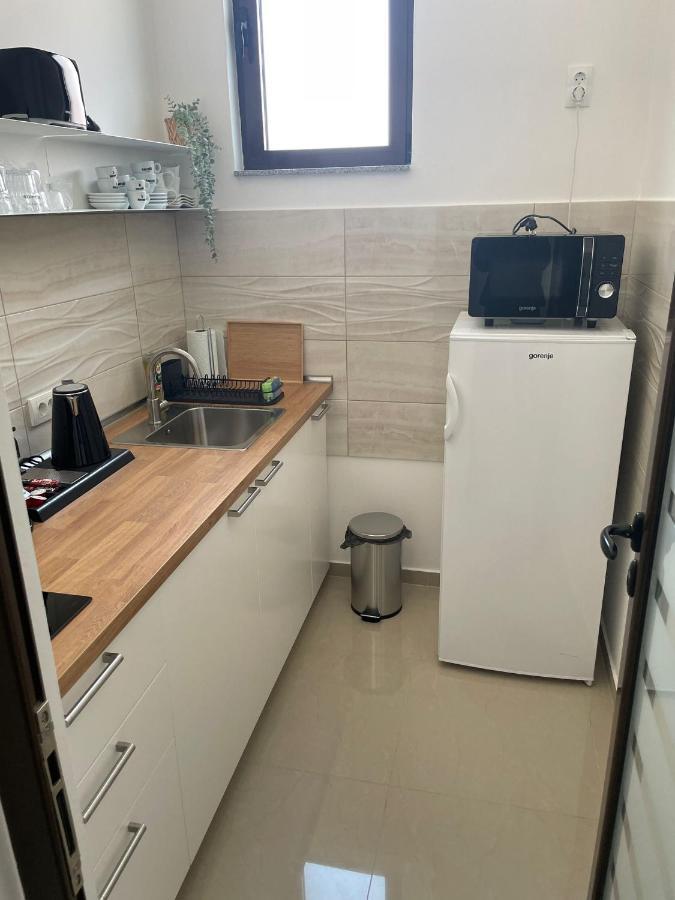 Morpheus Apartmani Sremska Mitrovica Exteriör bild
