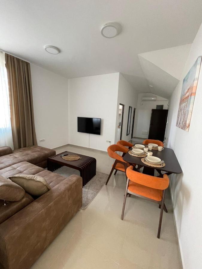 Morpheus Apartmani Sremska Mitrovica Exteriör bild