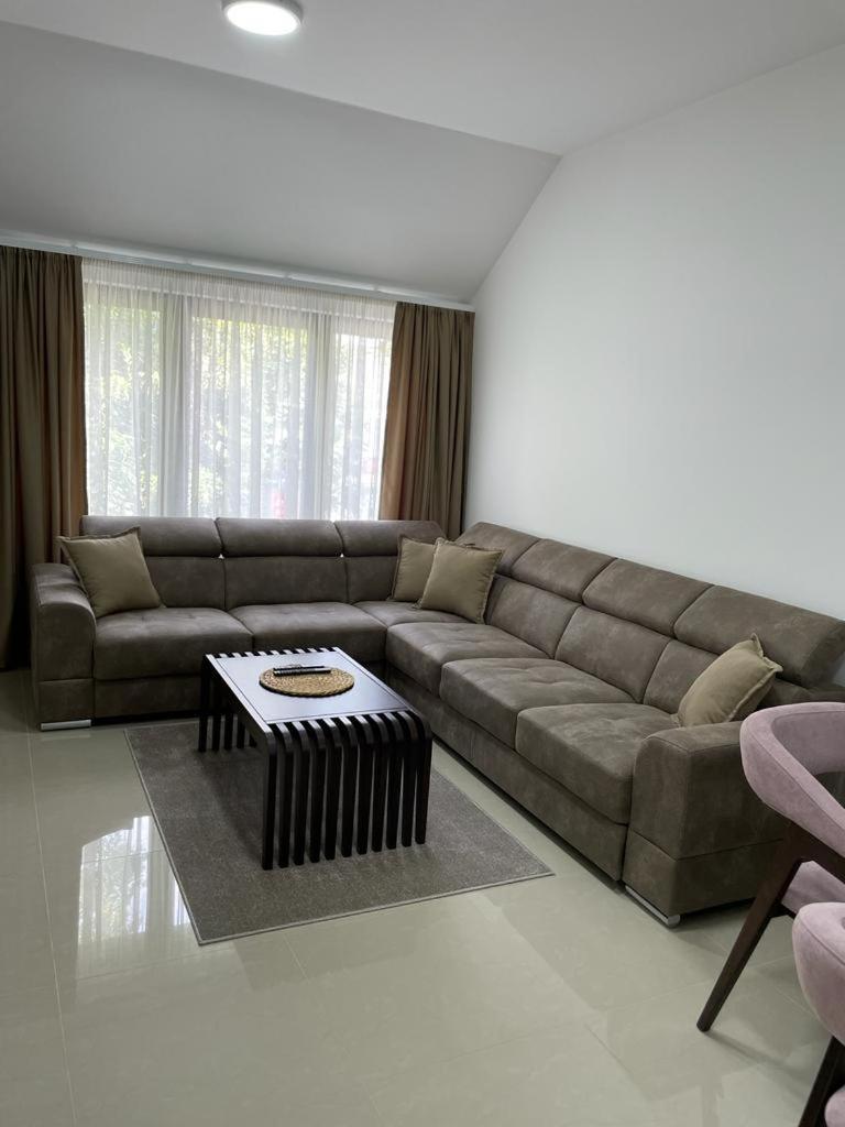 Morpheus Apartmani Sremska Mitrovica Exteriör bild